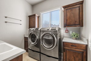 Laundry Room (1)