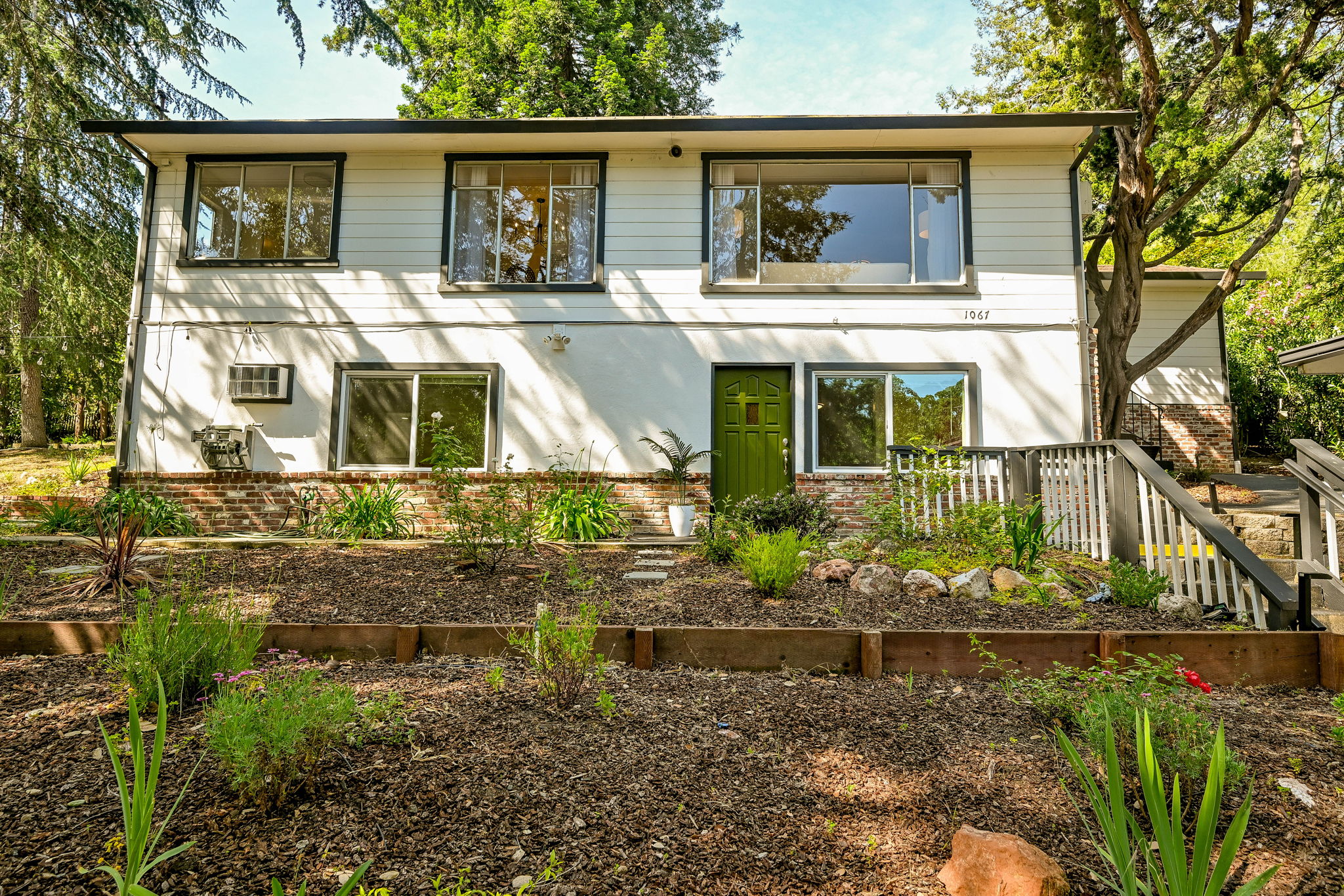 Private Entry to Additional Dwelling or Office