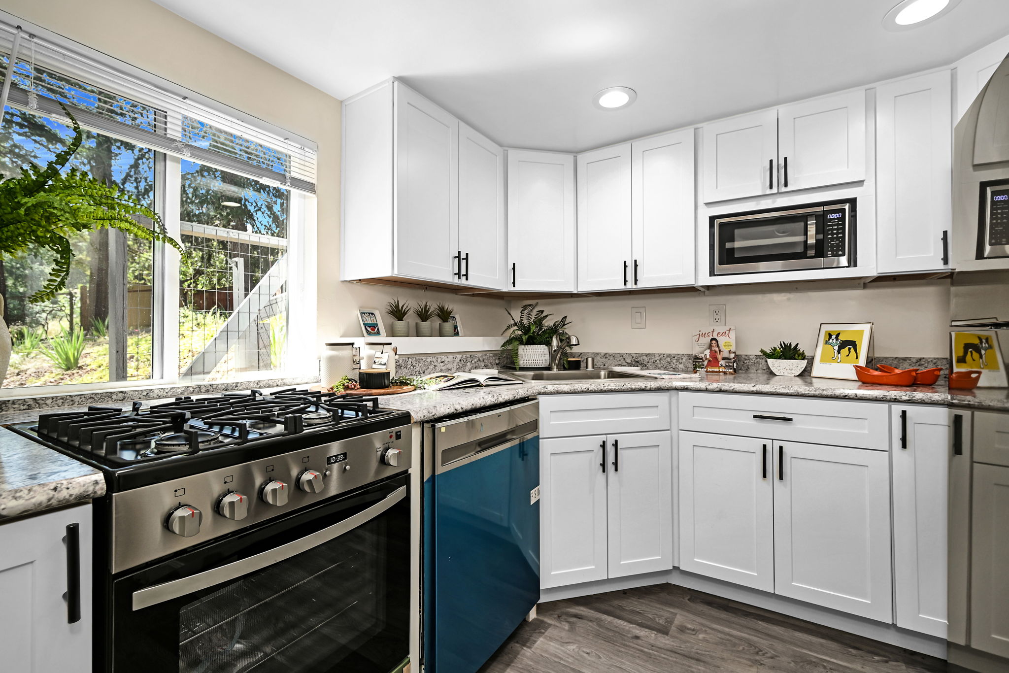 New Kitchen w/ Gas Range & Dishwasher