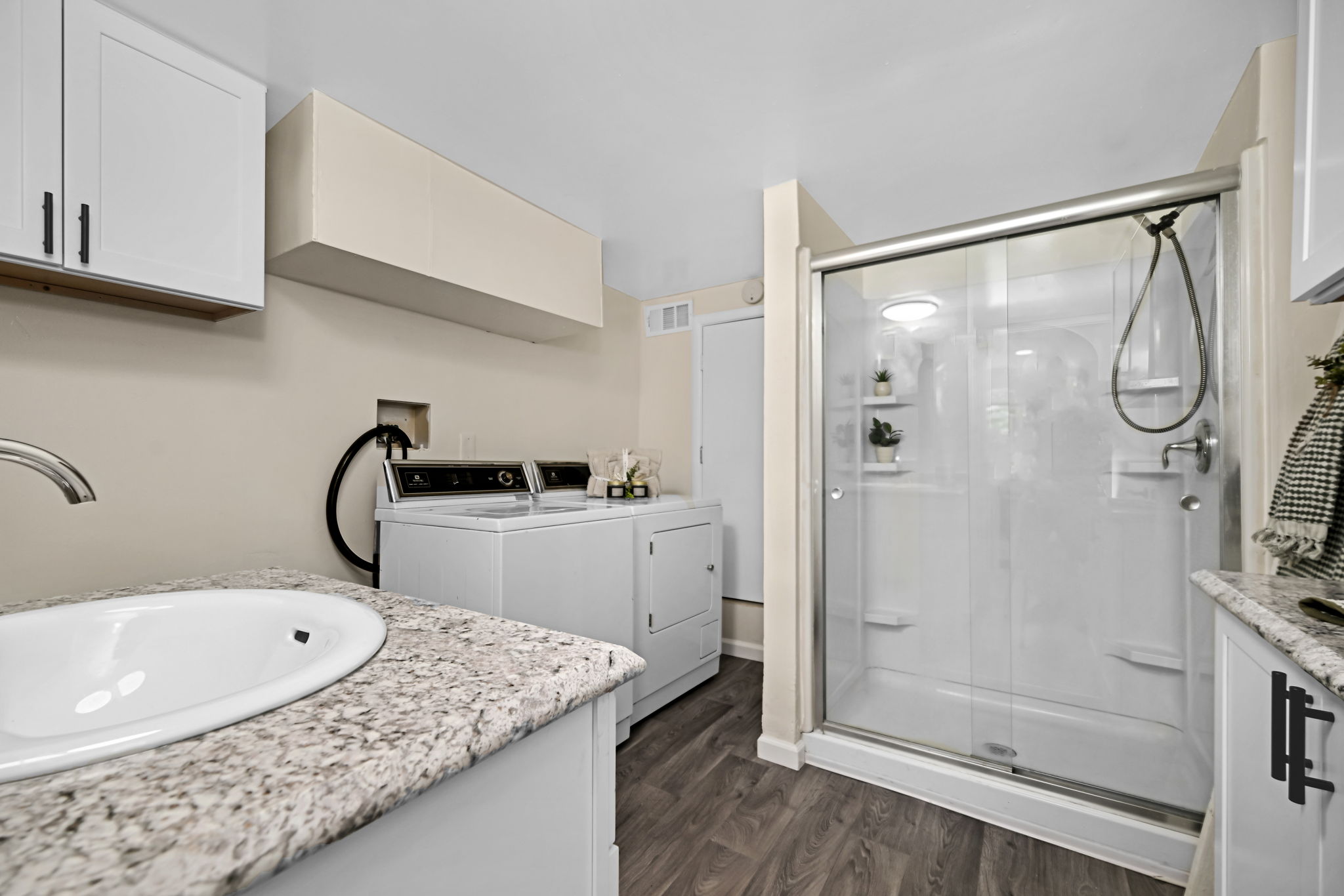 Downstairs Full Bath & Laundry