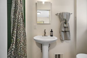 Bath w/ Shower Main Floor
