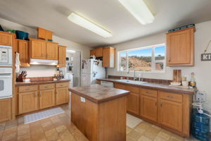 Kitchen (1)