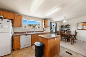 Kitchen (2)