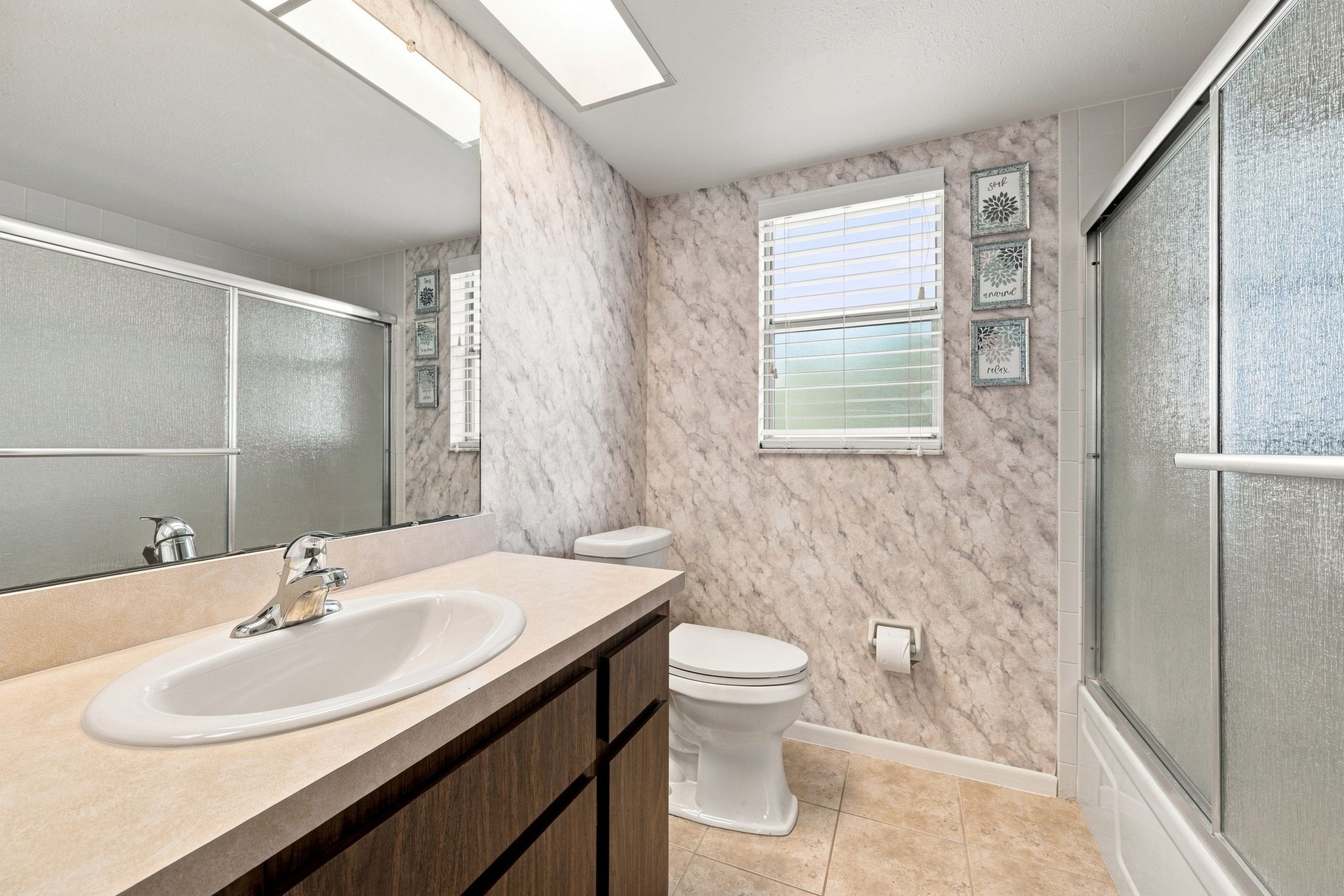 Bathrooom2