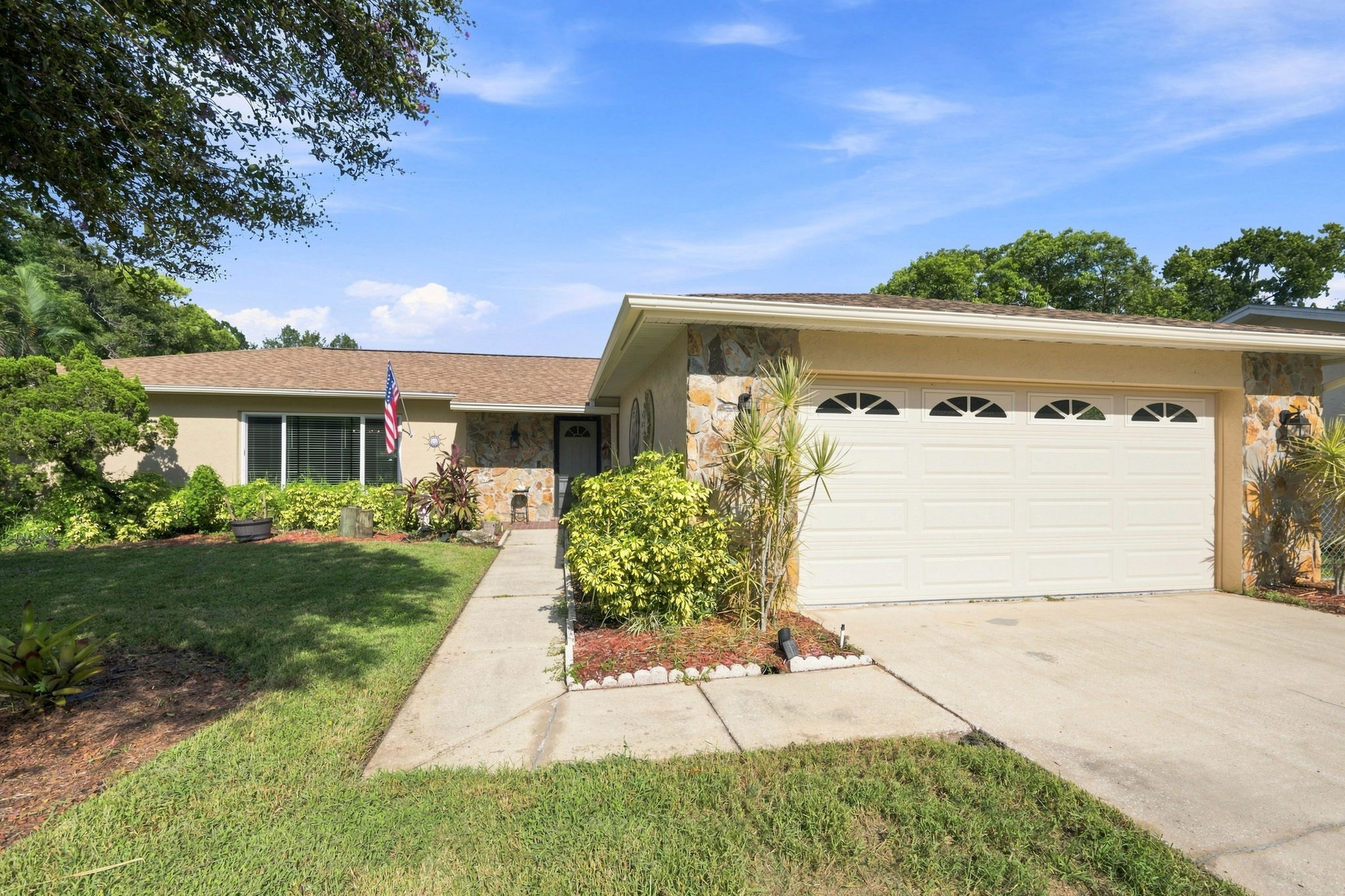 Front Exterior6
