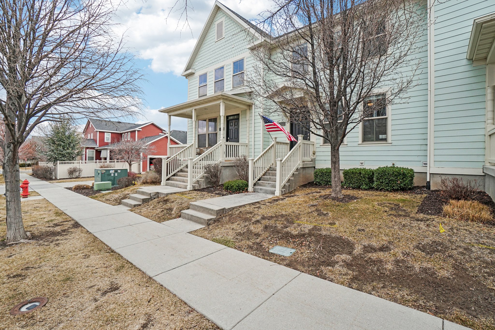 S Topview Rd-S2702-001.jpg