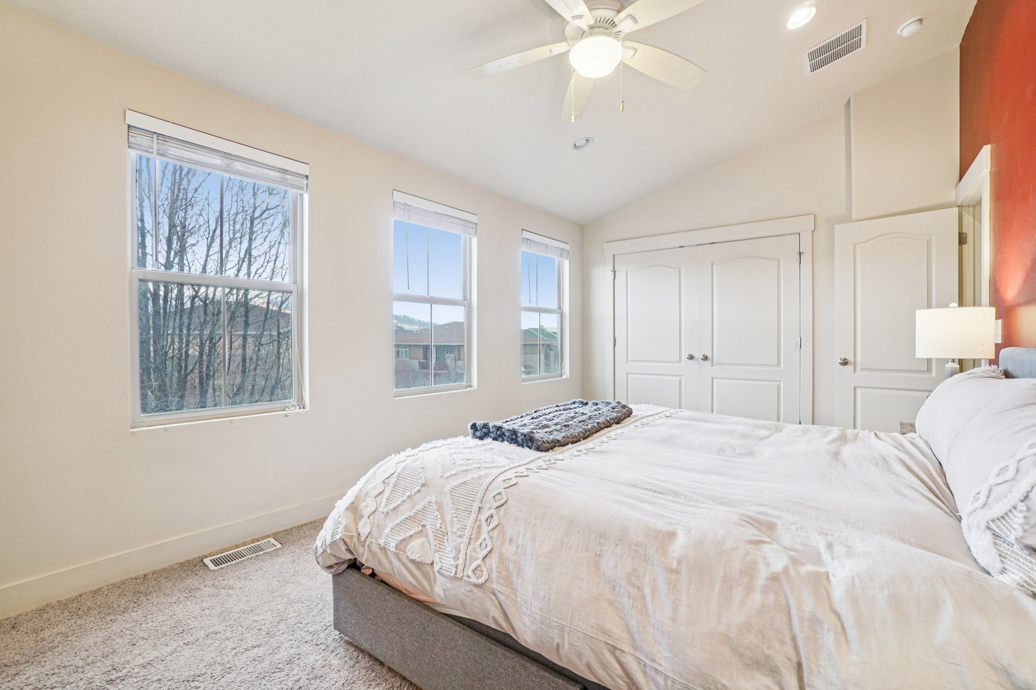 S Topview Rd-S2702-019.jpg