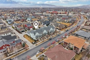 S Topview Rd-S2702-032.jpg