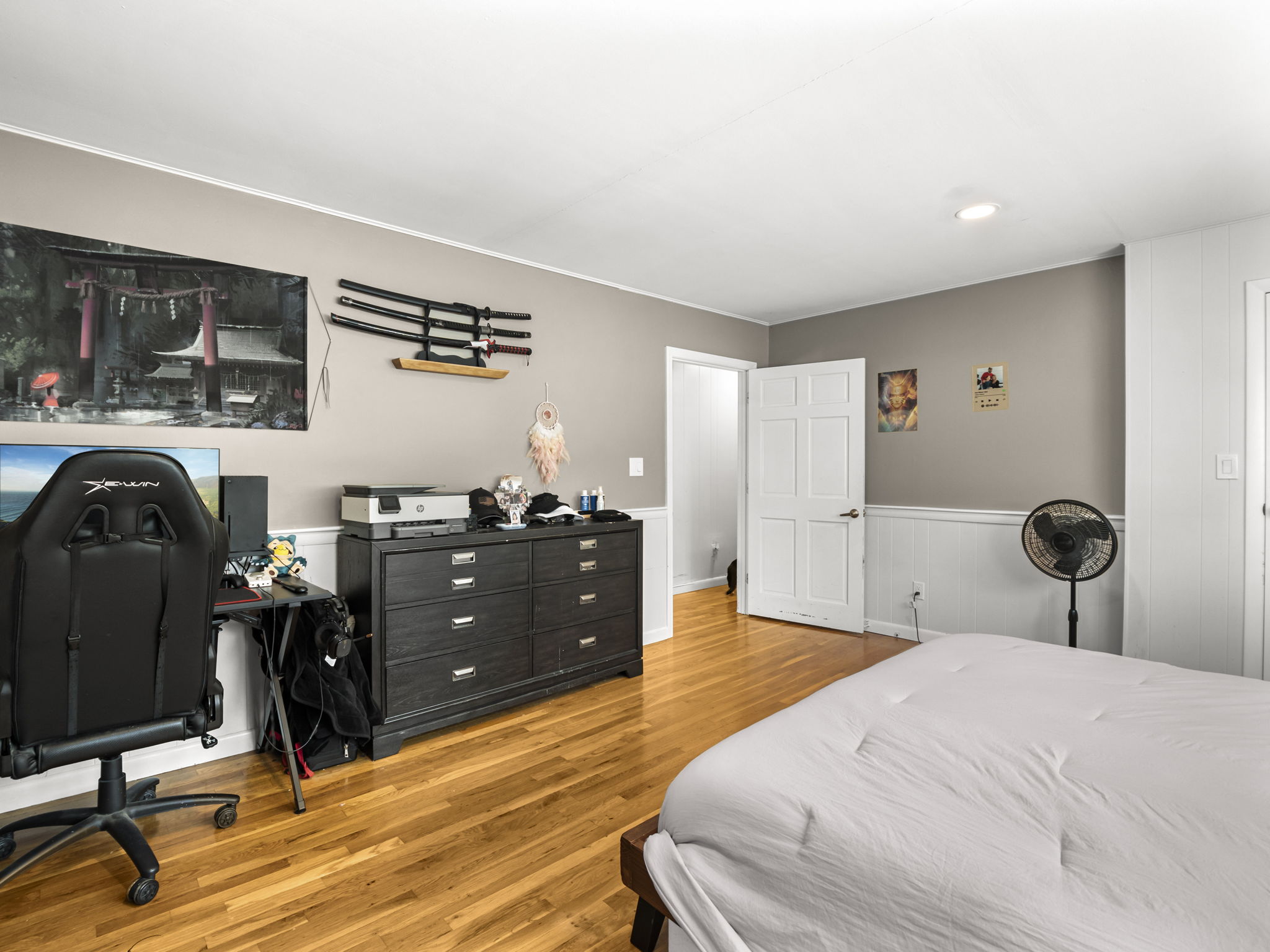 107 7th Ave Lowell MA 20