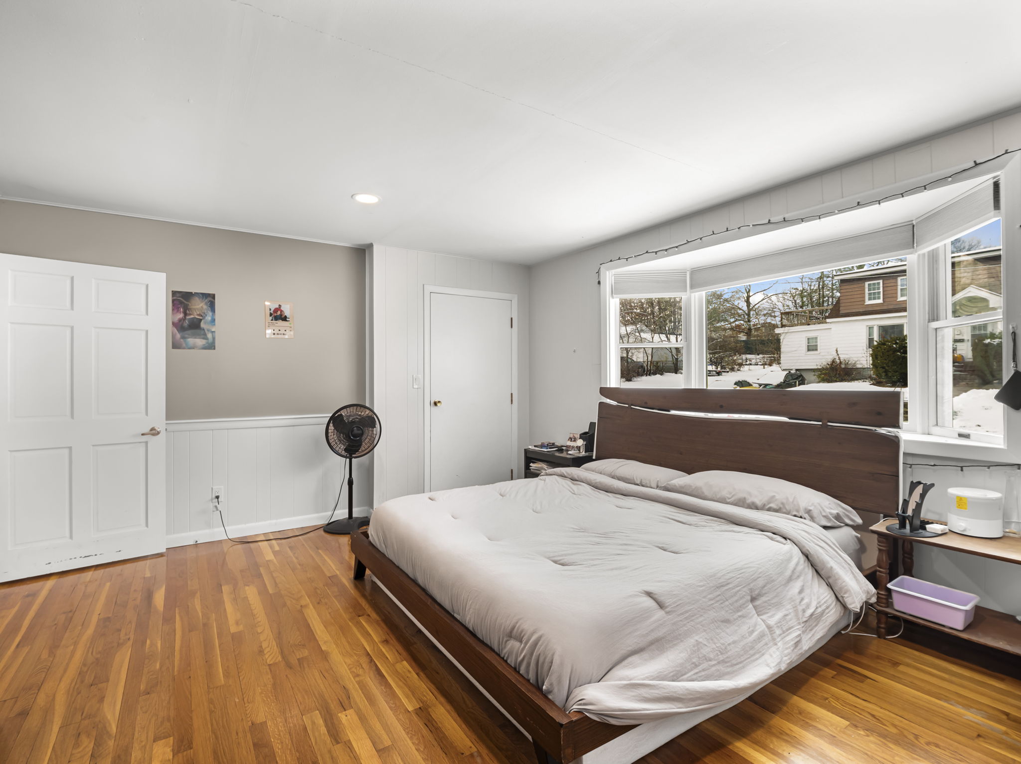 107 7th Ave Lowell MA 19