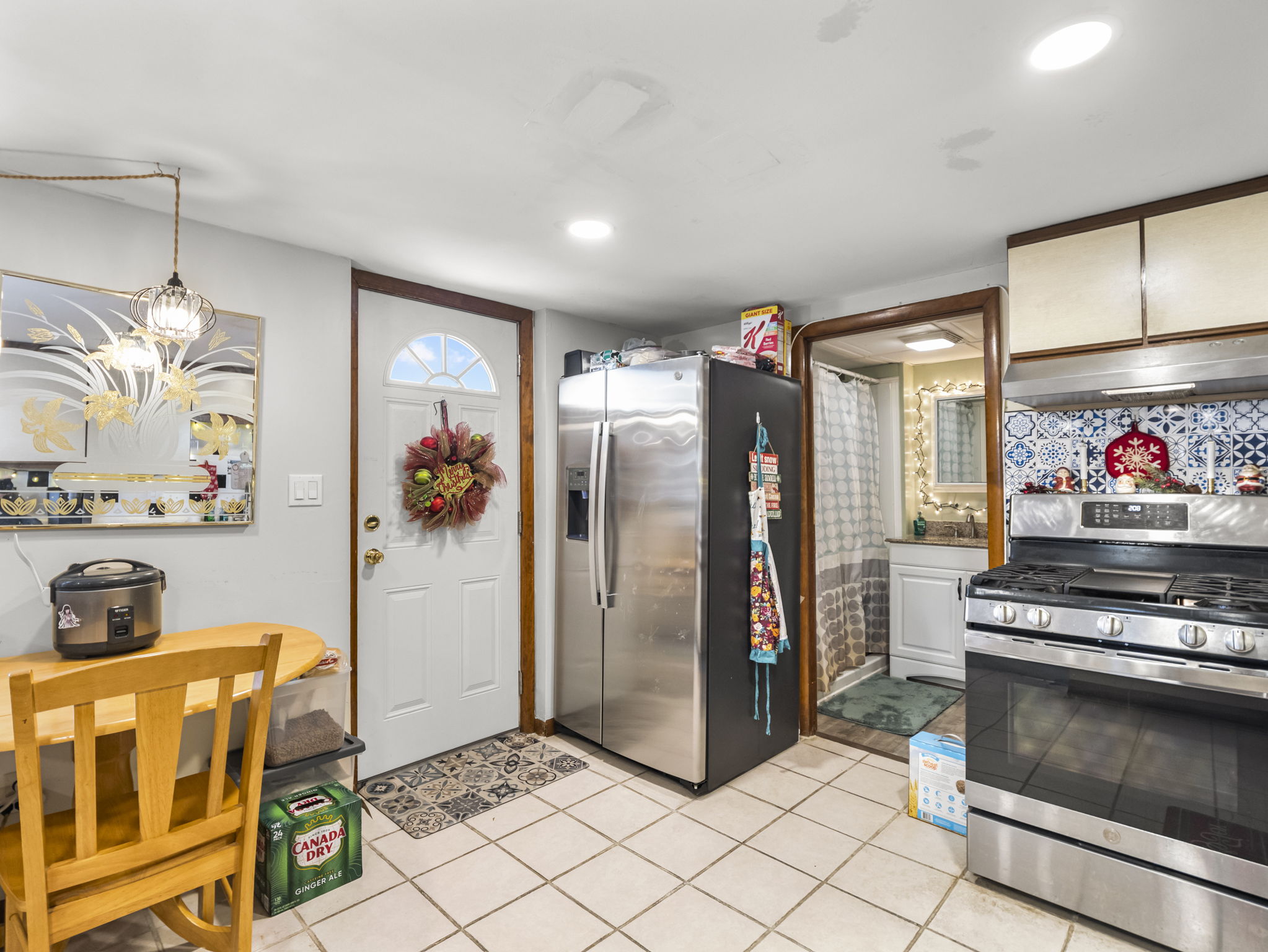 107 7th Ave Lowell MA 12