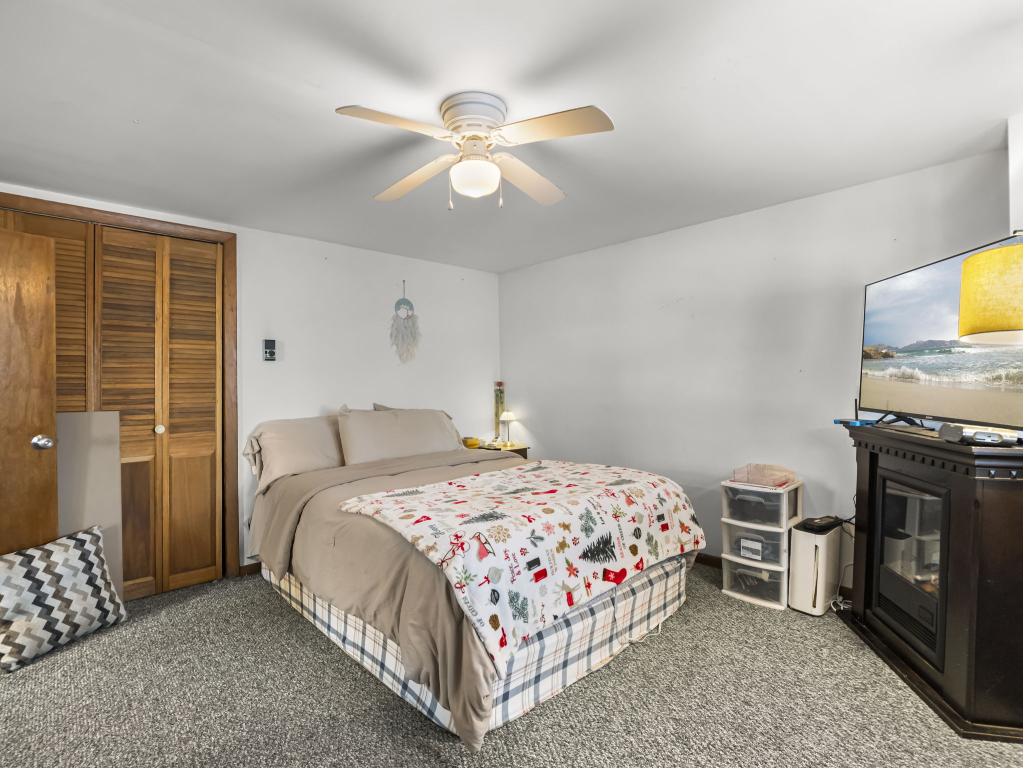 107 7th Ave Lowell MA 2