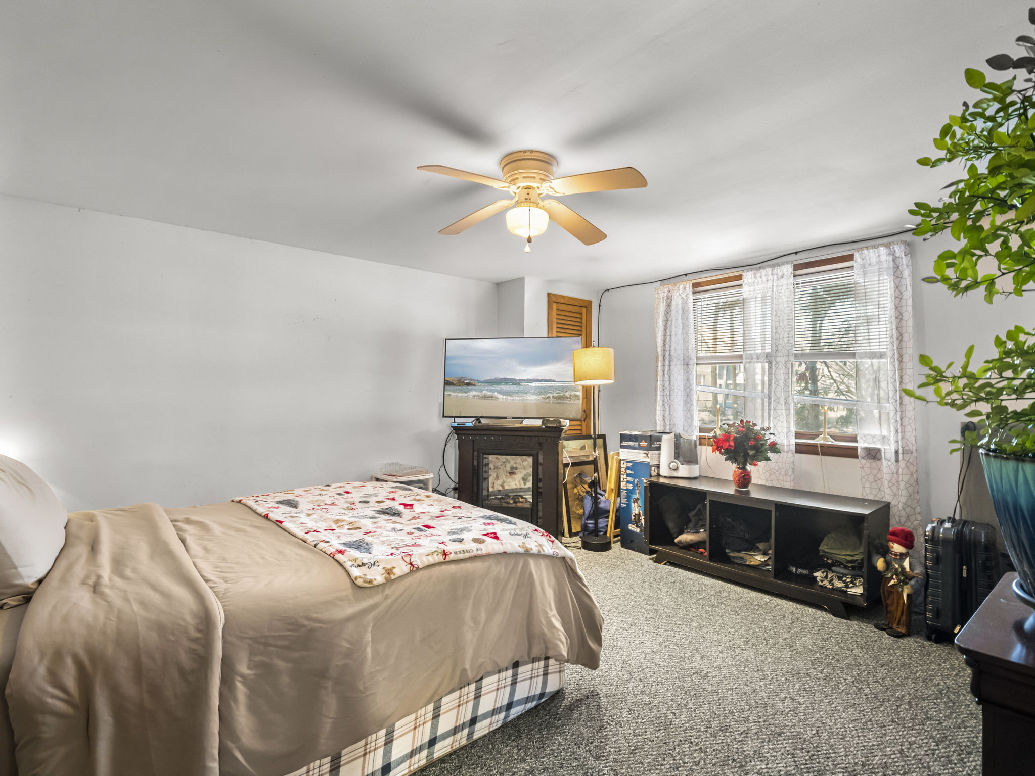 107 7th Ave Lowell MA 1