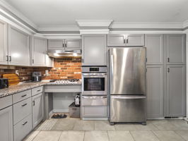 107 7th Ave Lowell MA 36