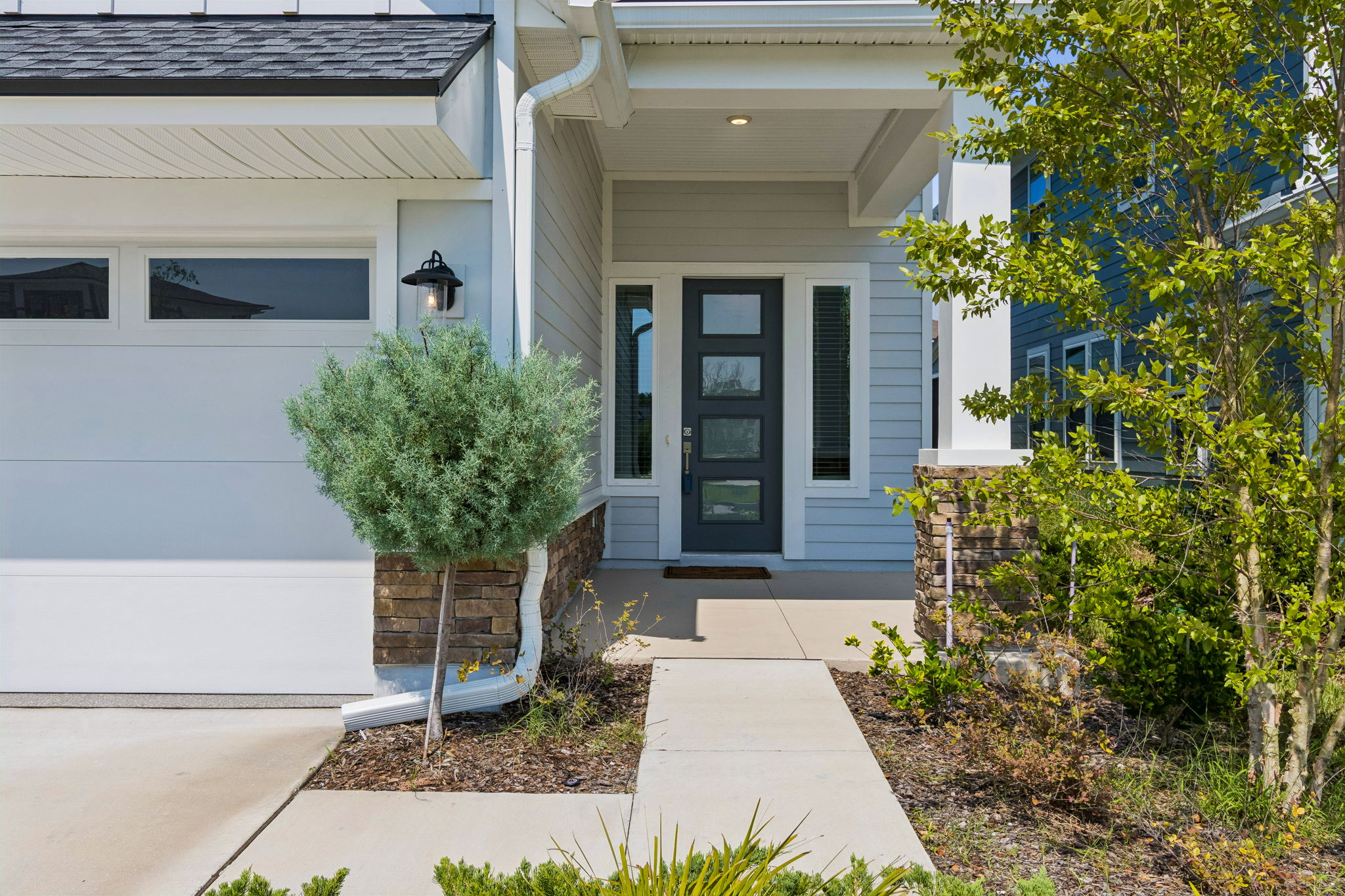 Front Entry Detail
