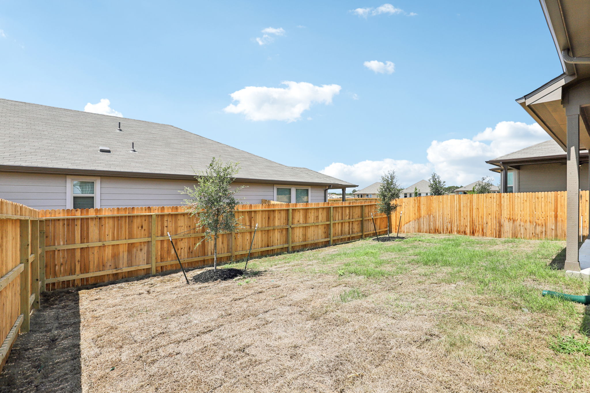 107 Barton Pt-S2608-040