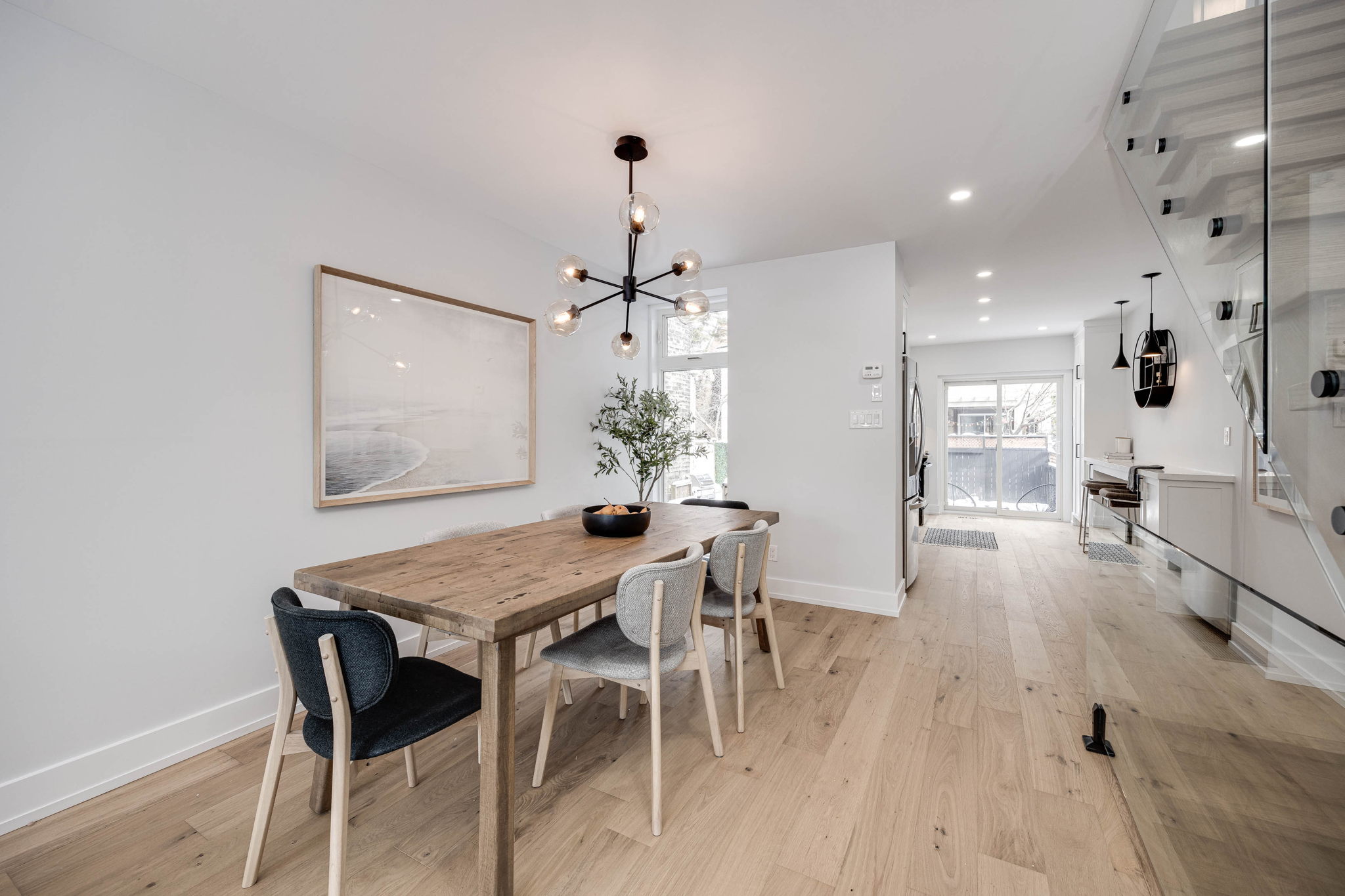 107 Bertmount Ave, Toronto, ON M4M 2X8, Canada Photo 10