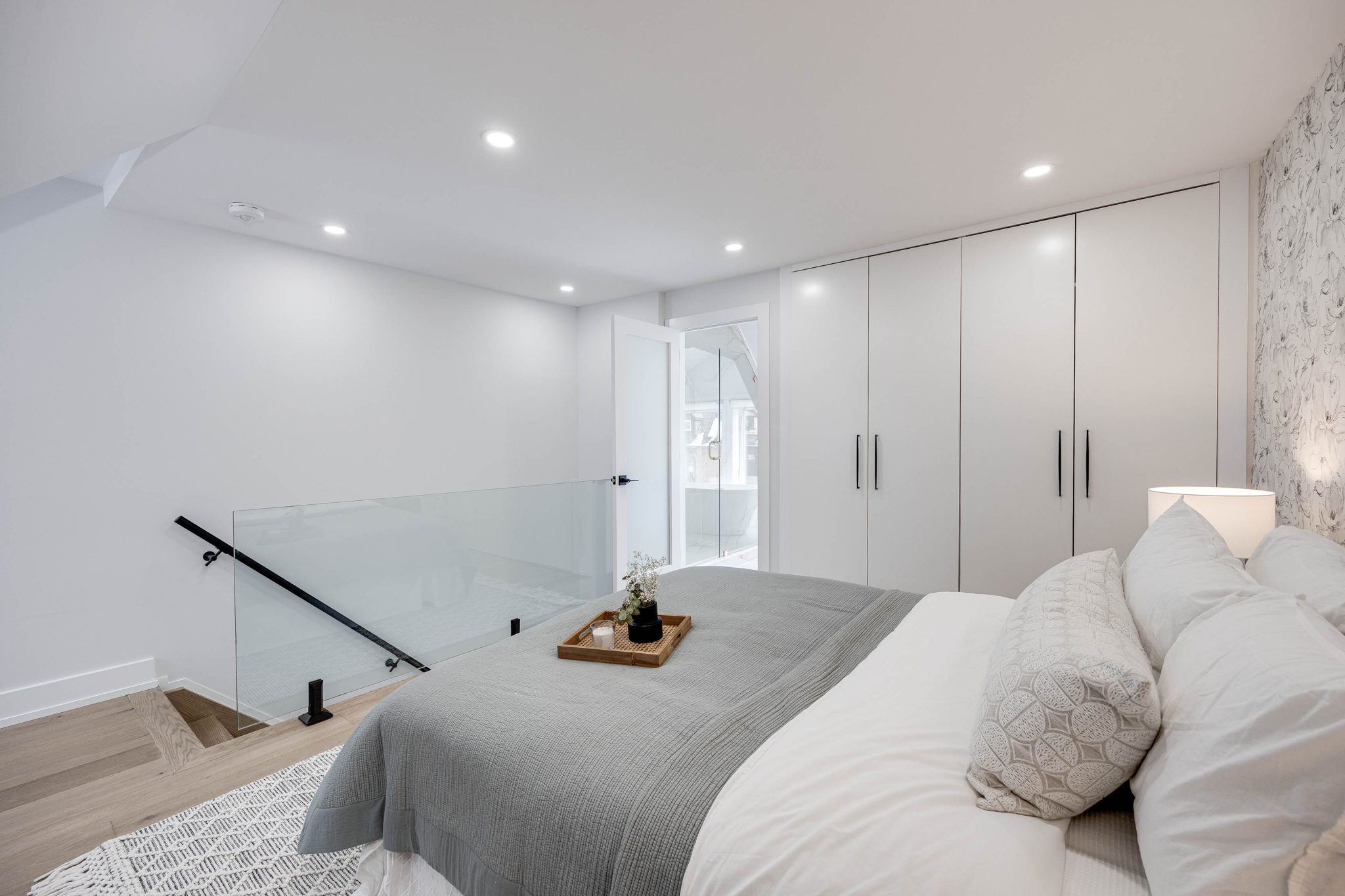 107 Bertmount Ave, Toronto, ON M4M 2X8, Canada Photo 33