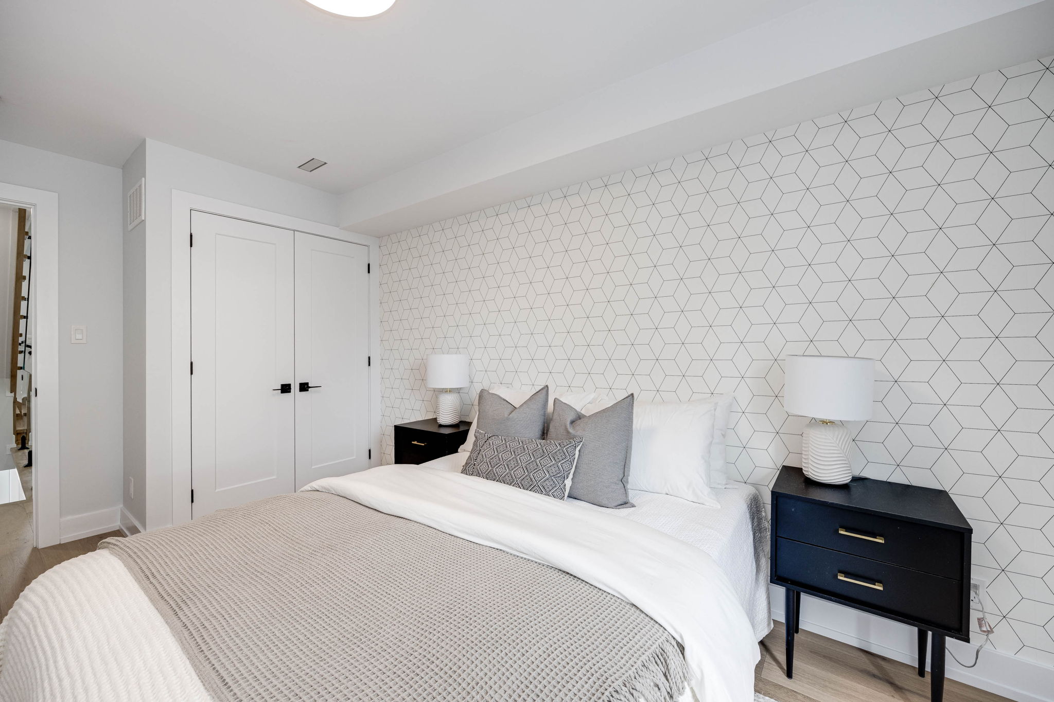 107 Bertmount Ave, Toronto, ON M4M 2X8, Canada Photo 23