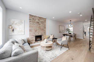107 Bertmount Ave, Toronto, ON M4M 2X8, Canada Photo 6