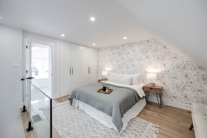 107 Bertmount Ave, Toronto, ON M4M 2X8, Canada Photo 31