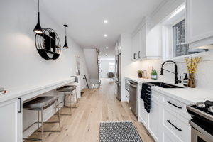 107 Bertmount Ave, Toronto, ON M4M 2X8, Canada Photo 18