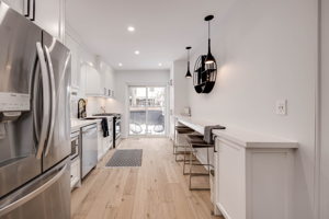 107 Bertmount Ave, Toronto, ON M4M 2X8, Canada Photo 12