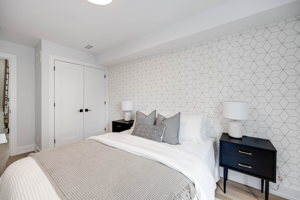 107 Bertmount Ave, Toronto, ON M4M 2X8, Canada Photo 22