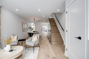 107 Bertmount Ave, Toronto, ON M4M 2X8, Canada Photo 7