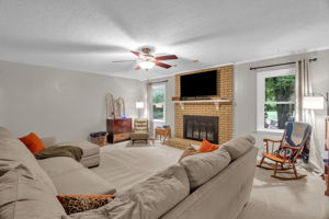 107 Blair Dr-9
