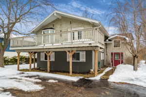  107 Campbell Crescent, The Blue Mountains, ON L9Y 0P9, US Photo 1