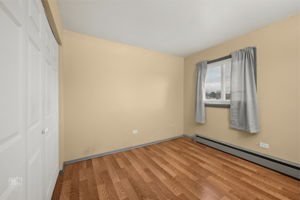 107 E Elk Trail, Carol Stream, IL 60188_009