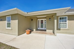 Front Entry Detail
