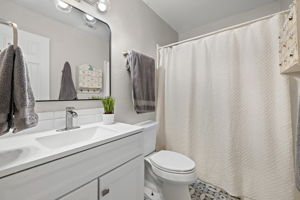  Photo 28