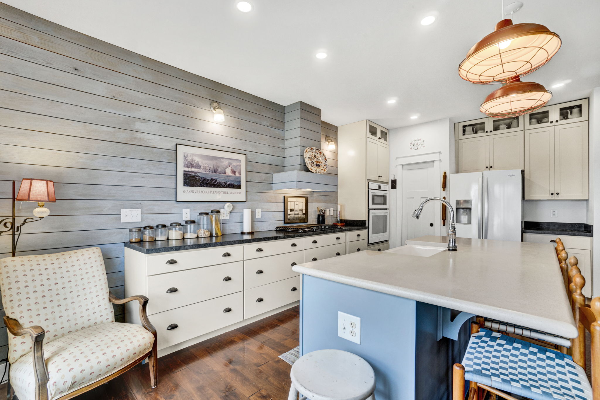  Photo 50