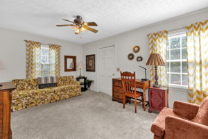107 Glendale St-6