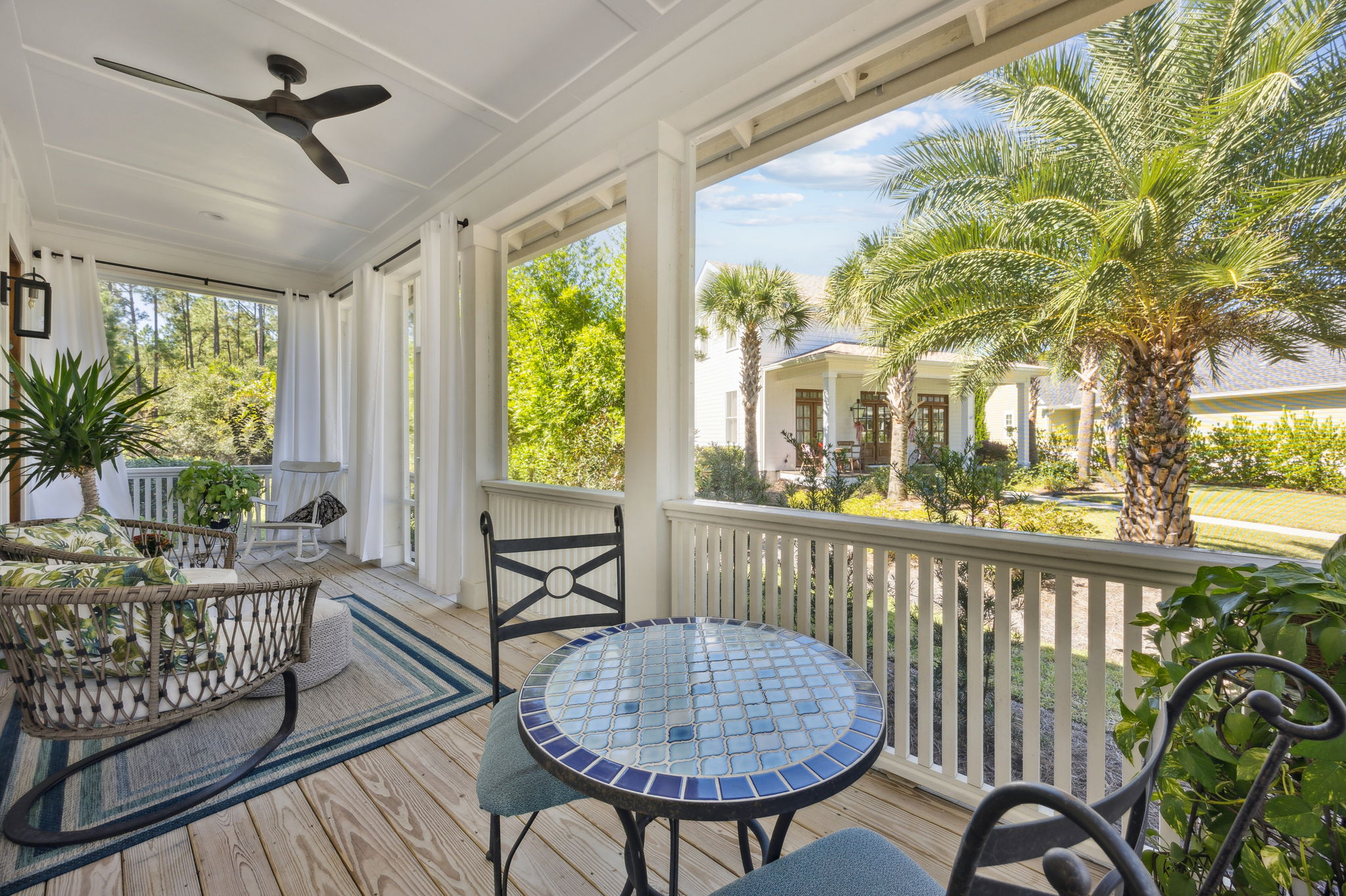 Screened-in Porch