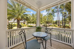 Screened-in Porch