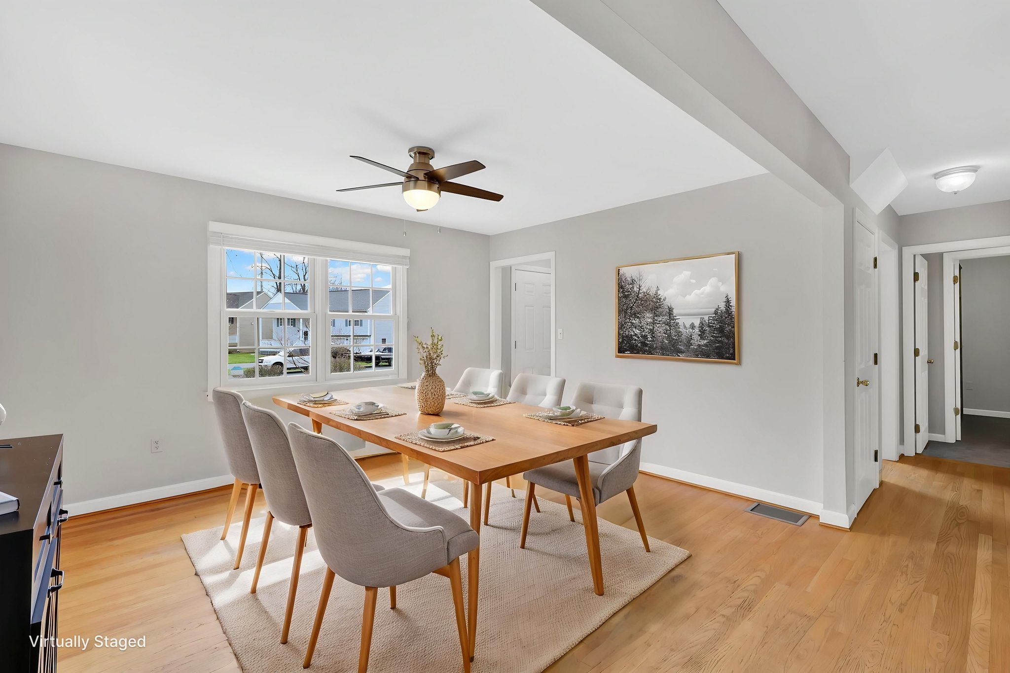 9L2A0824 virtually staged.jpeg