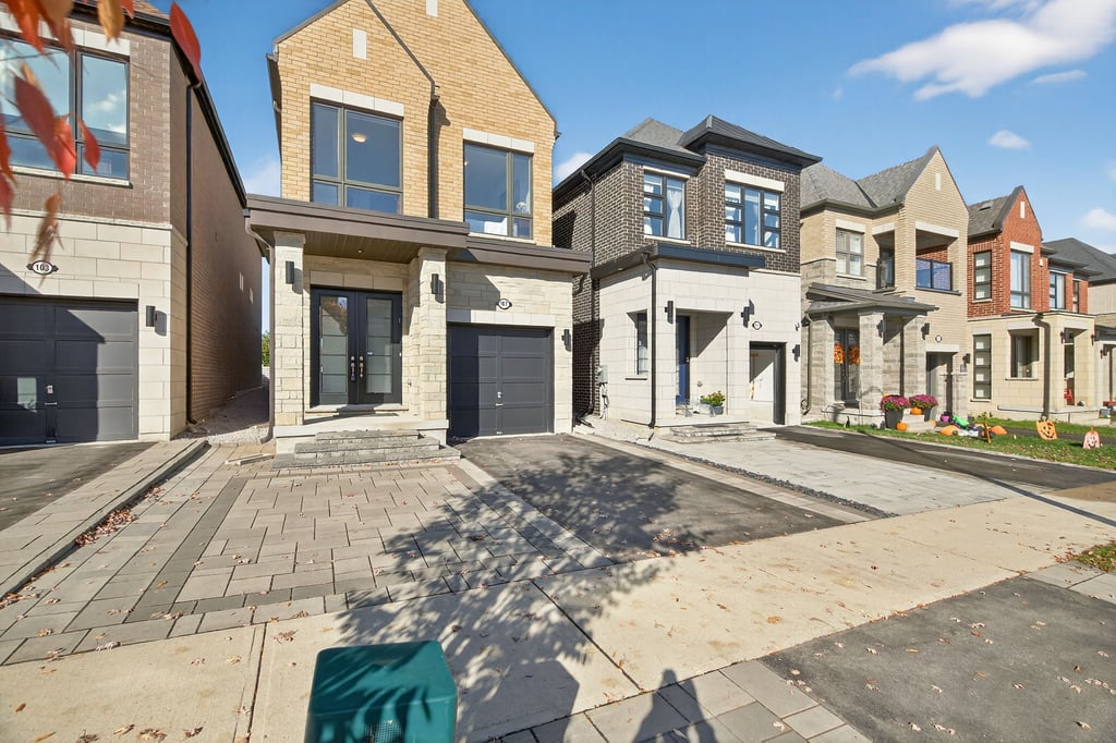107 Hesperus Rd