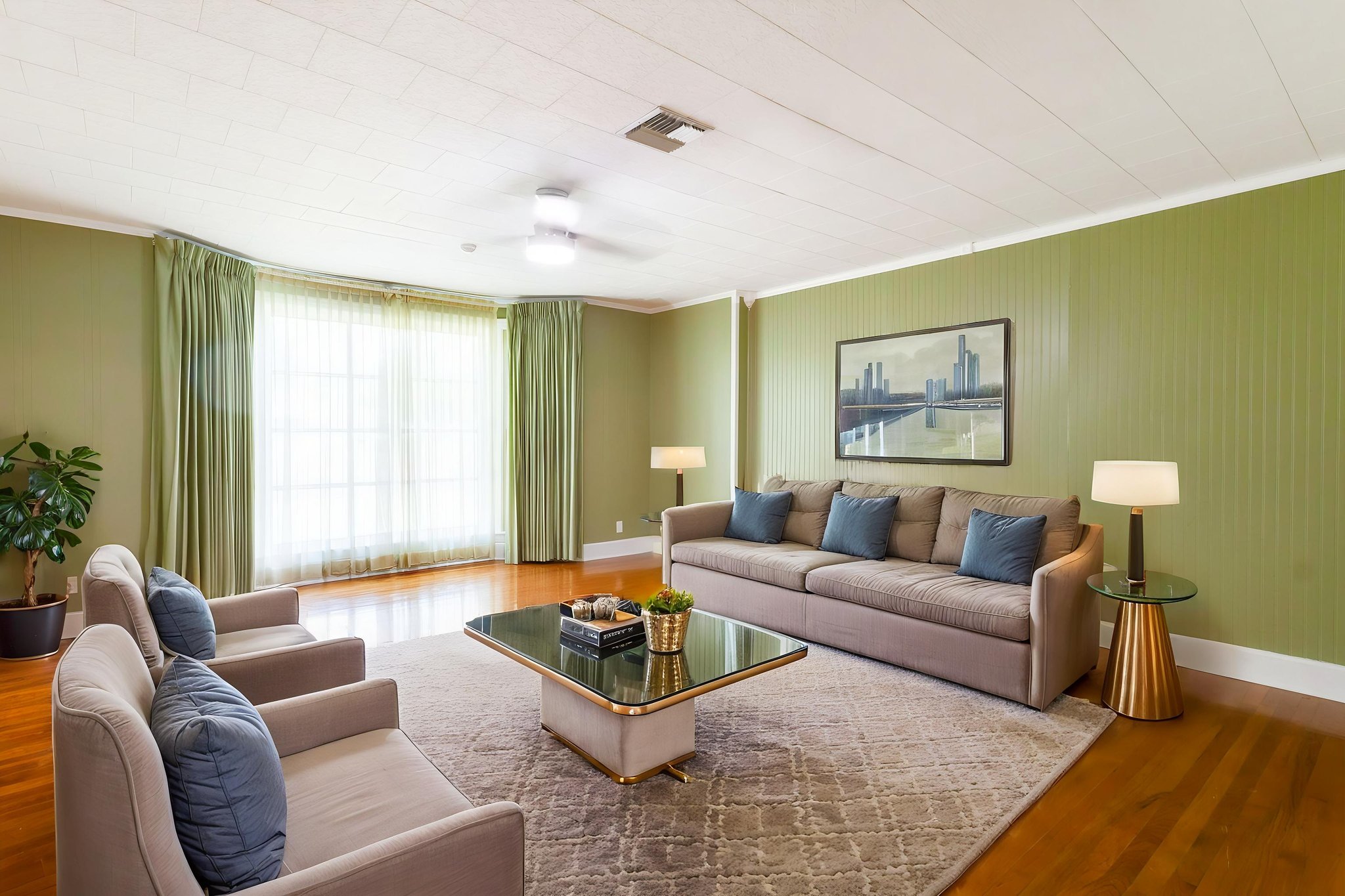 107 MacArthur Dr-5 virtually staged.jpeg