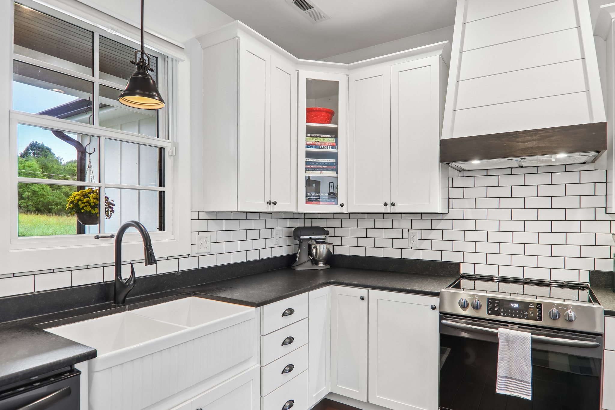 New Pinner Pl-S1809-019.jpg