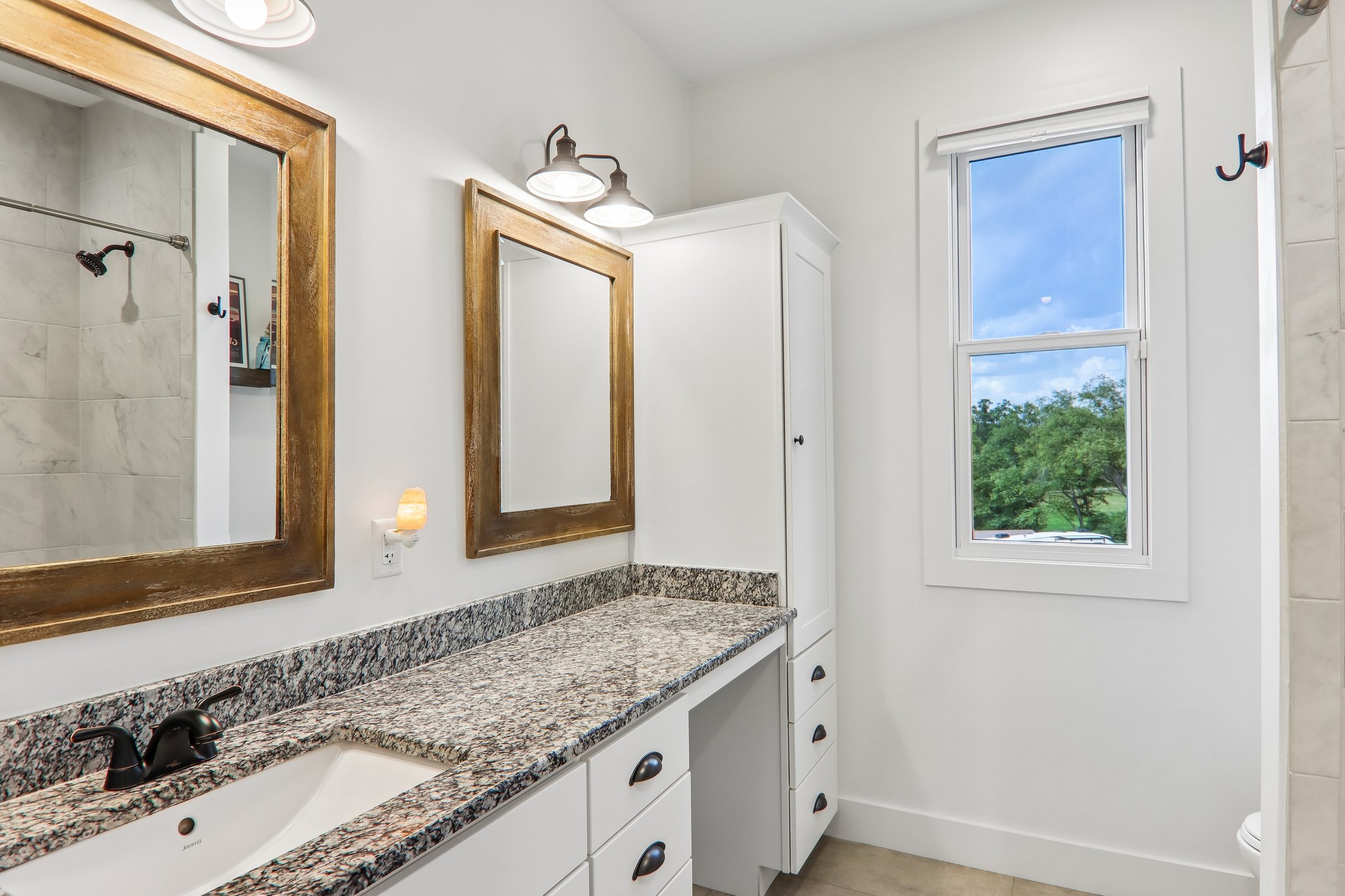 New Pinner Pl-S1809-026.jpg