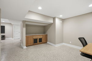 107 S 54th St, Omaha, NE 68132, USA Photo 37