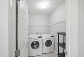  Photo 34