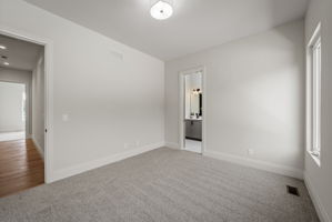  Photo 39