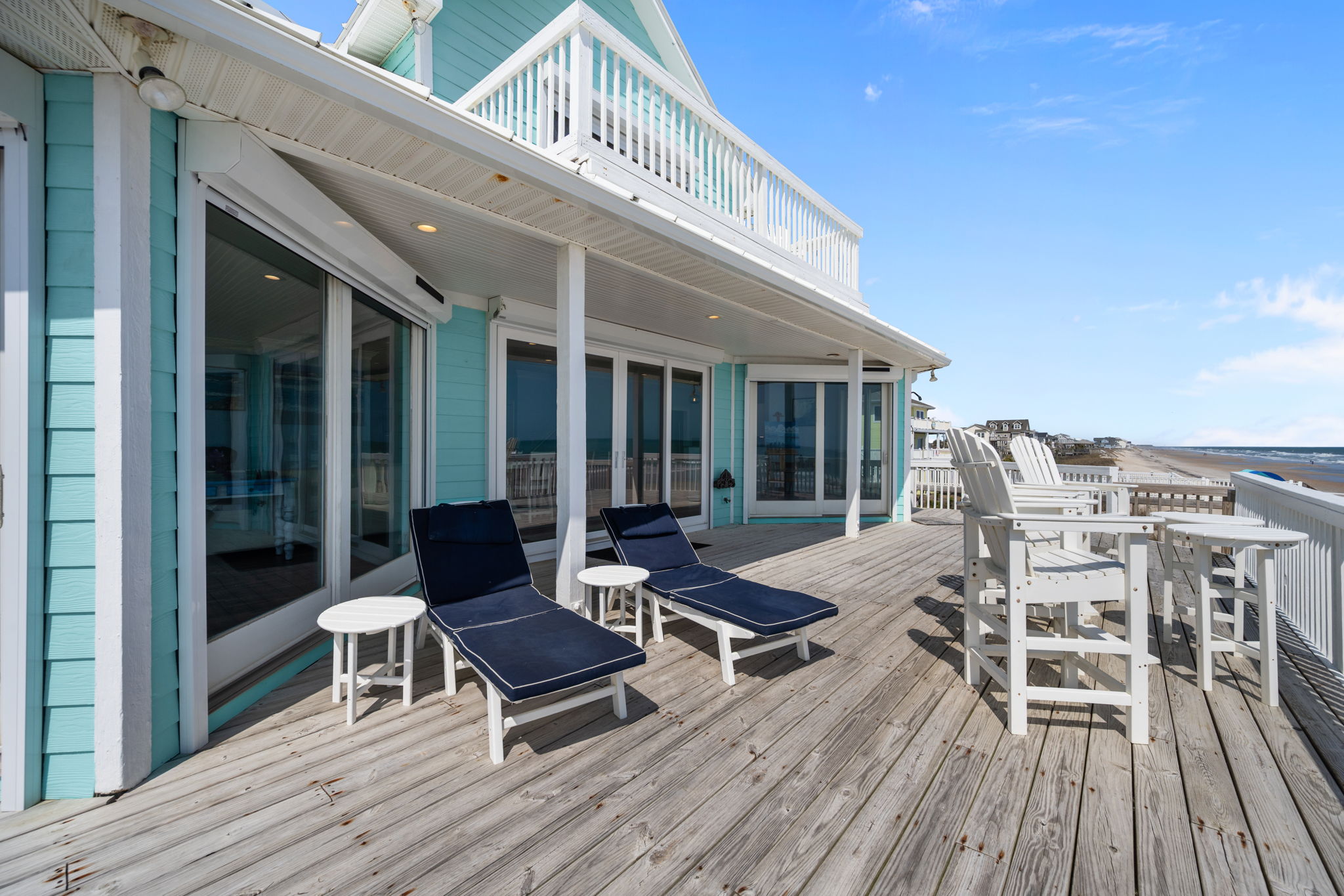Ocean Side Main Deck