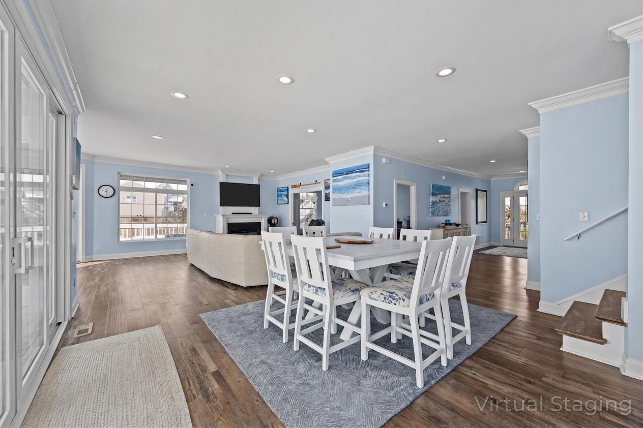 Dining/Living Area