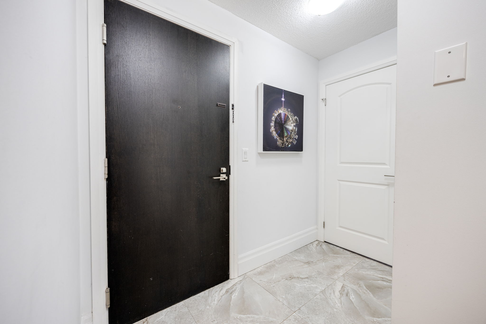Toronto property showcase — delivered property photograph 25