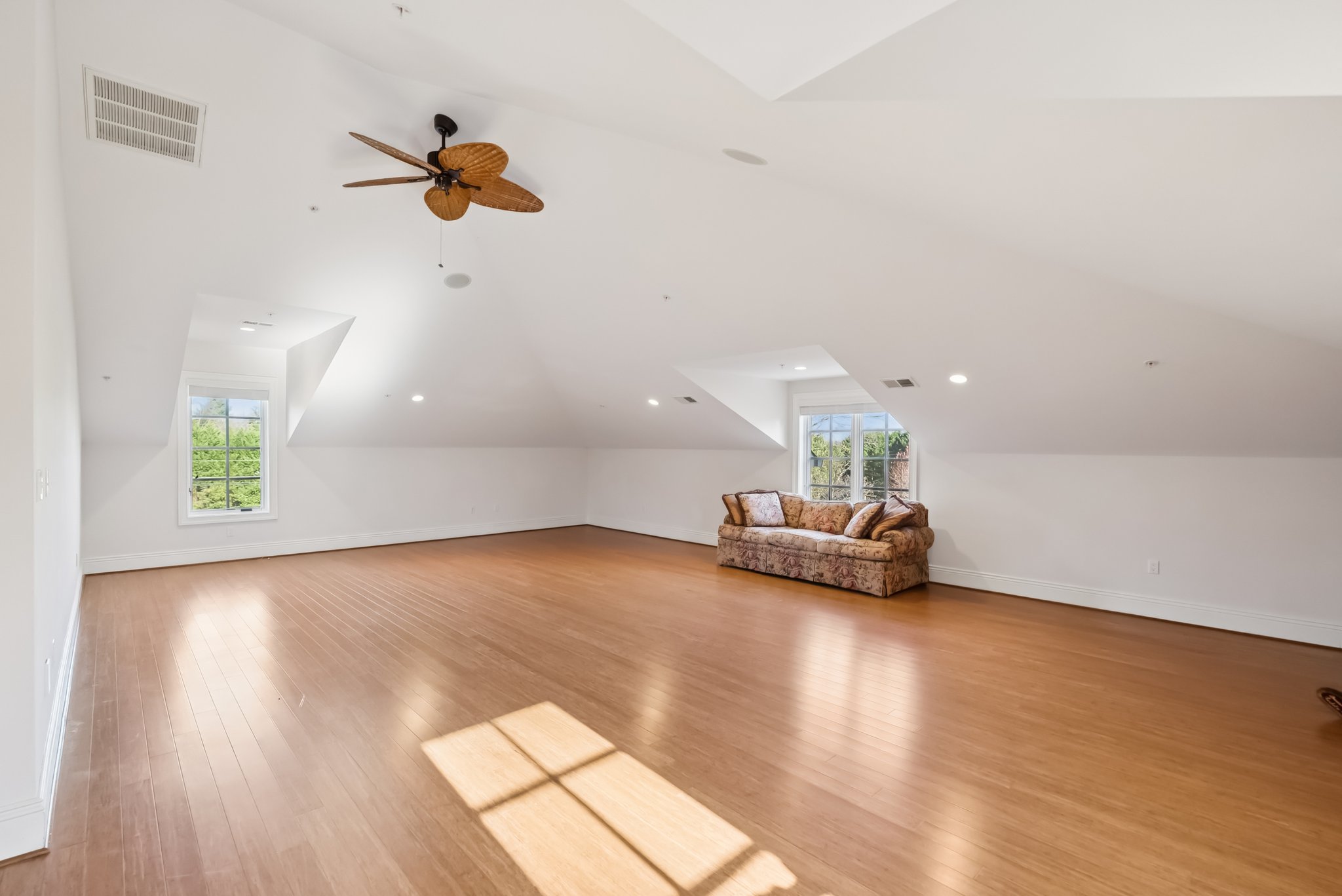 Upper Level Recreation Room